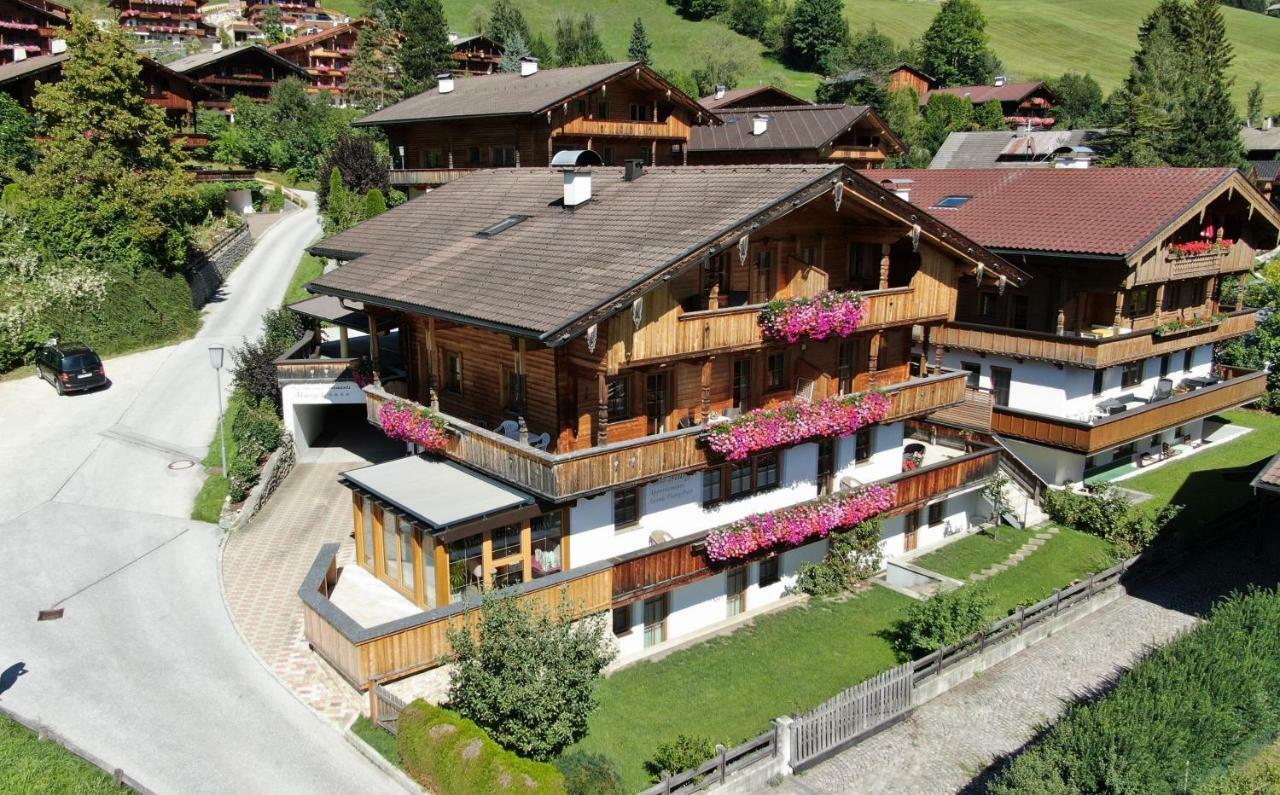 Wellnessappartements Margit Алпбах Екстериор снимка